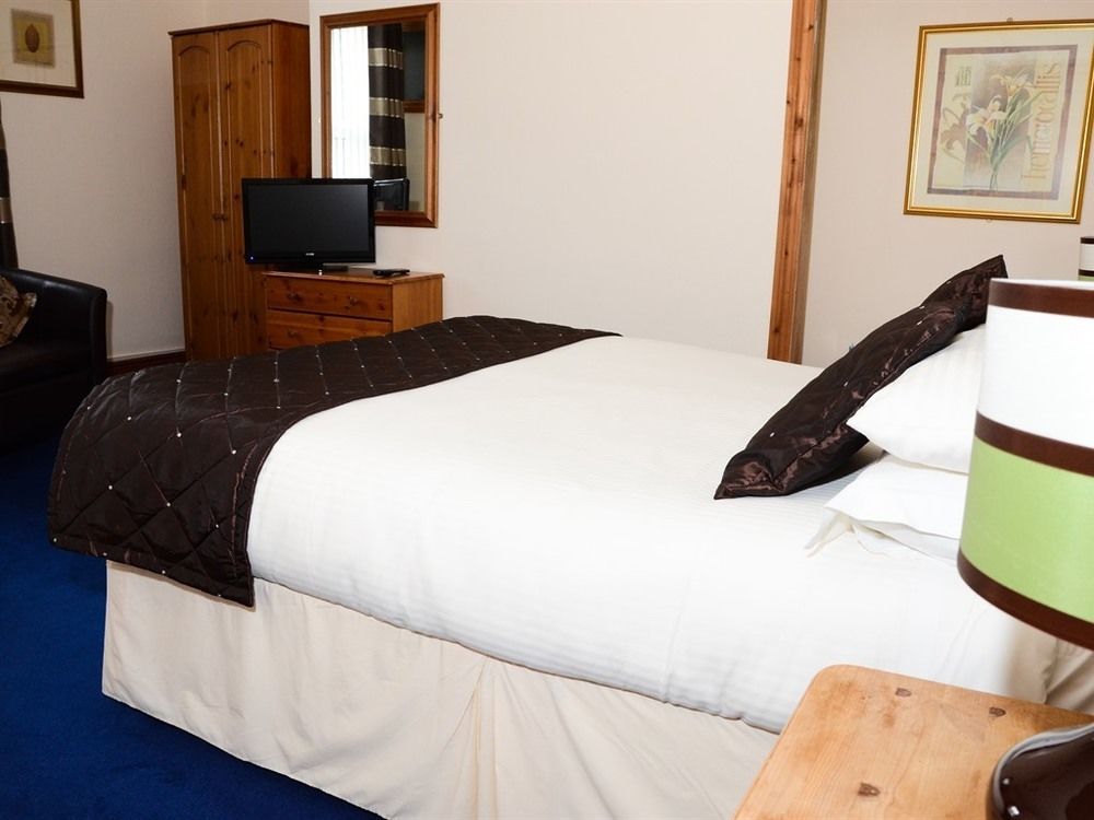 Pinewood House Hotel Уитби Екстериор снимка