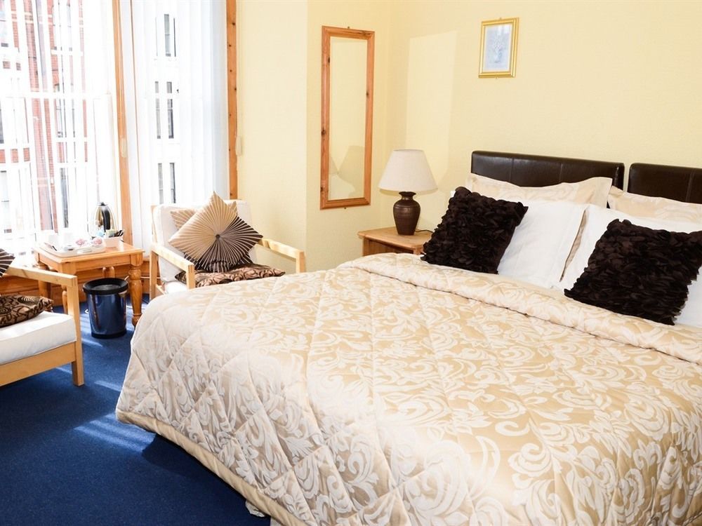 Pinewood House Hotel Уитби Екстериор снимка