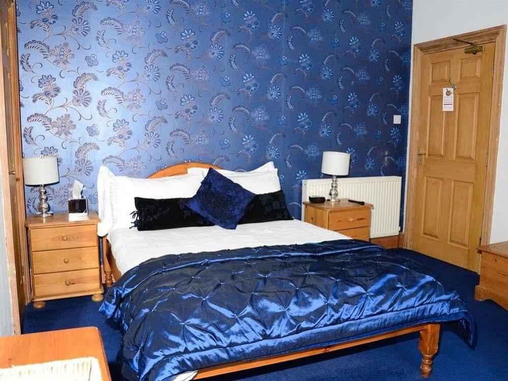 Pinewood House Hotel Уитби Екстериор снимка